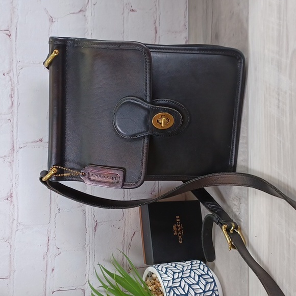 Coach Handbags - Coach Vintage Murphy Bag